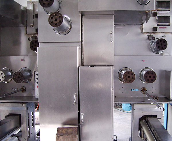 滌綸工業絲紡牽聯合機